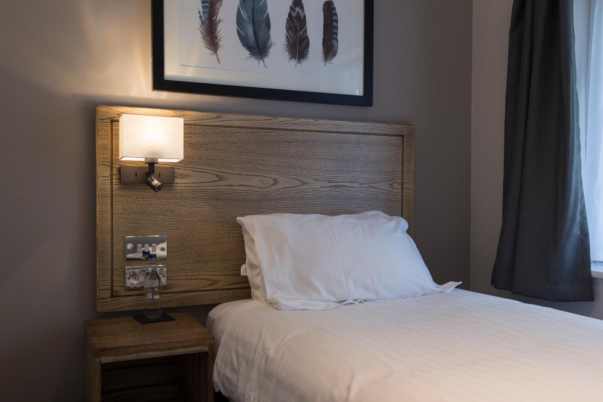 Owl, Hambleton By Marston's 4*