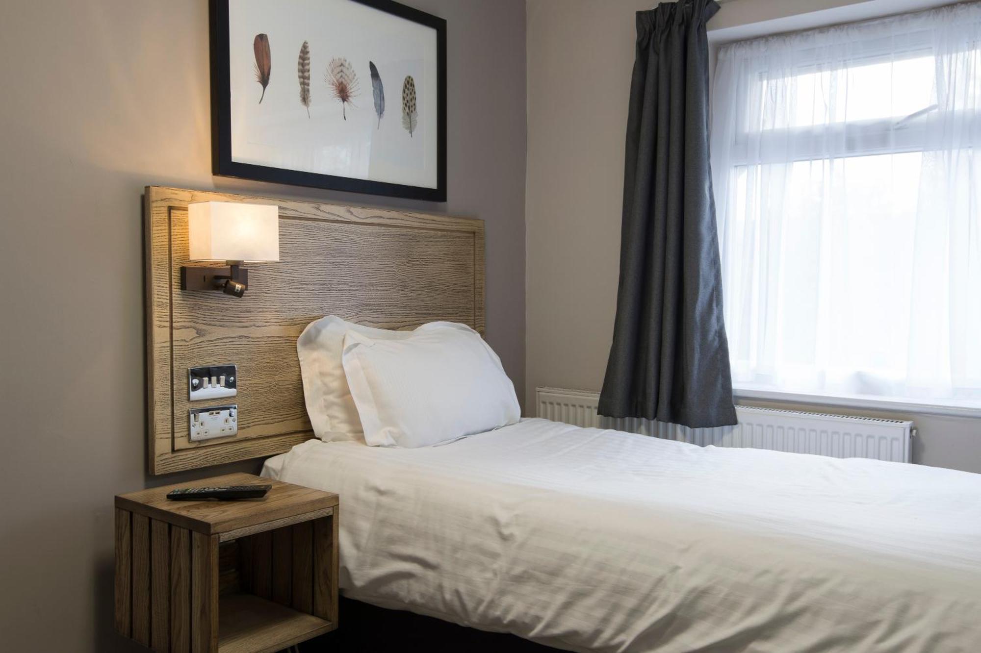 Owl, Hambleton By Marston's 4*